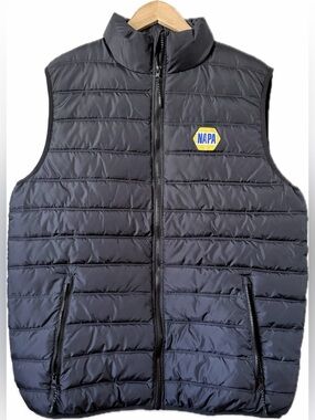 ELEVATE Quilted Puffer Vest in Dark Navy